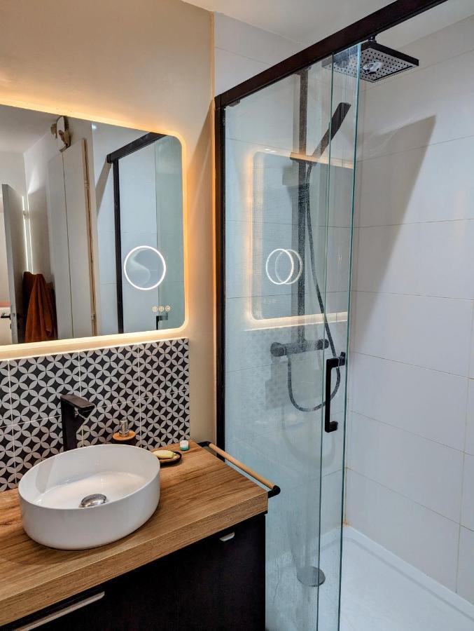 Cosy Spacieux Balcon - Ourcq 19 Parijs